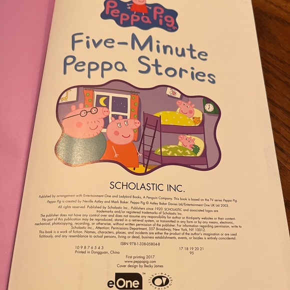 Peppa Pig Five-Minute Peppa Stories kids book - Picture 5 of 13